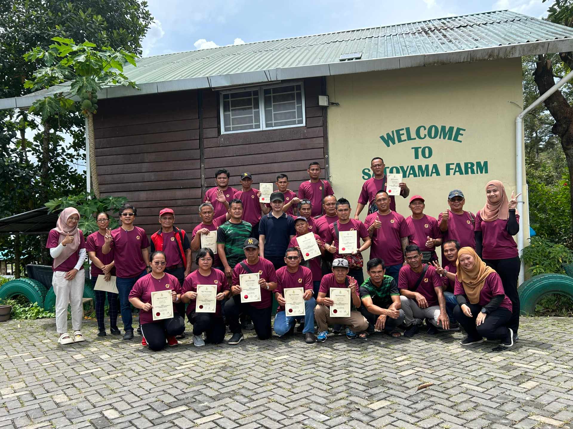 Level 2 farm training participants at Satoyama Farm